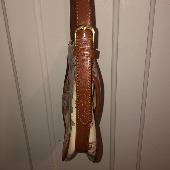 Vintage Floral vegan leather bag - Picture 3 of 5